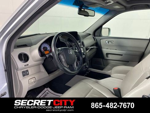 Used 2014 Honda Pilot Touring image 9