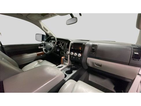 Used 2013 Toyota Tundra Limited w/ Memory Pkg AWD/4WD image 19