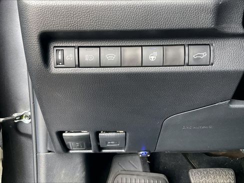 Used 2023 Toyota RAV4 XLE w/ Convenience Package image 33