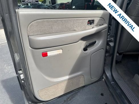 Used 2002 Chevrolet Silverado 2500 LT w/ Off-Road Skid Plate Pkg AWD/4WD image 15