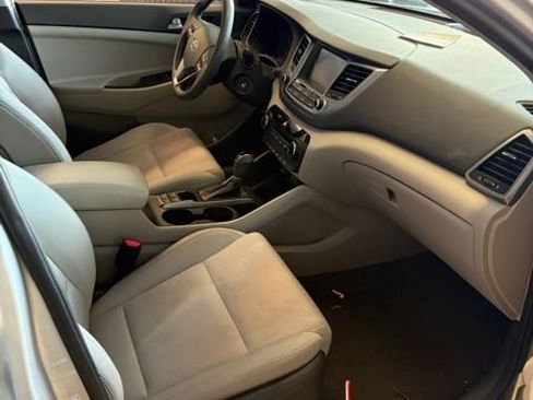 Used 2018 Hyundai Tucson SEL AWD/4WD image 10