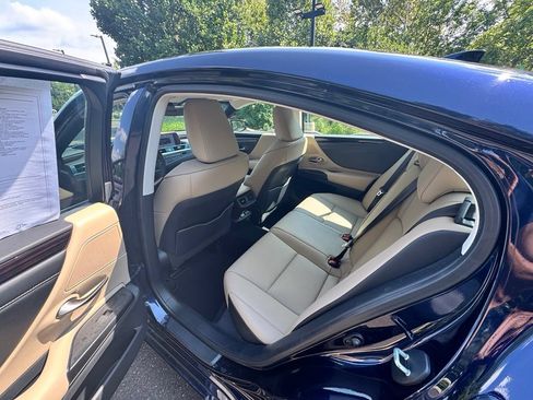 Used 2019 Lexus ES 350 FWD image 7