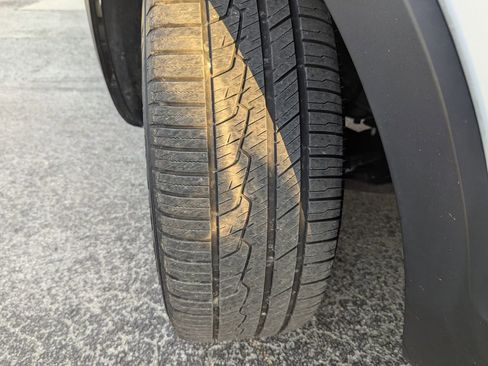 Used 2023 Kia Telluride LX image 29