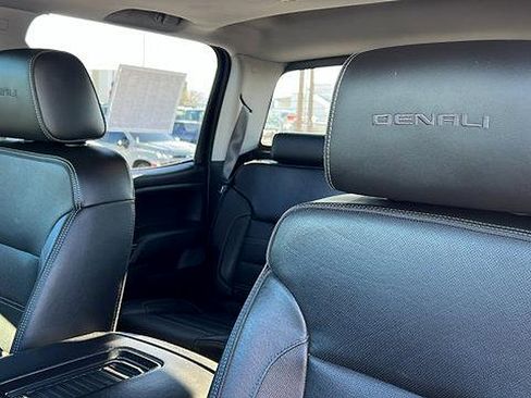 Used 2019 GMC Sierra 3500 Denali w/ Duramax Plus Package image 21