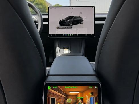 Used 2025 Tesla Model 3 Long Range RWD image 9