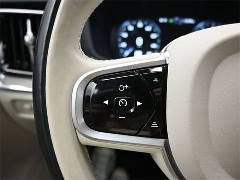 Used 2022 Volvo V60 T5 Cross Country w/ Advanced Package image 24
