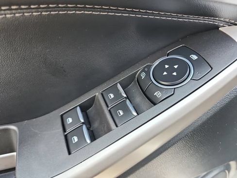 Used 2023 Ford Explorer XLT w/ Equipment Group 202A AWD/4WD image 30