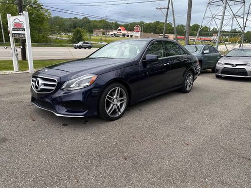 Used 2014 Mercedes-Benz E 350 4MATIC Sedan image 7