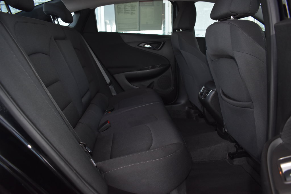 Used 2025 Chevrolet Malibu LT FWD image 16