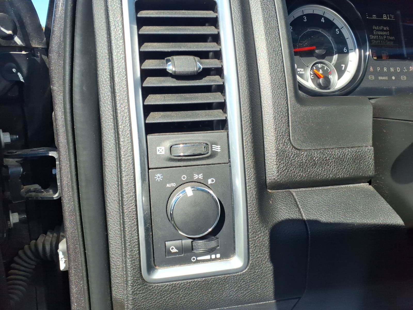 Used 2024 RAM 1500 Classic SLT AWD/4WD image 17