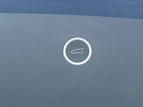 Used 2019 Tesla Model X Performance image 19