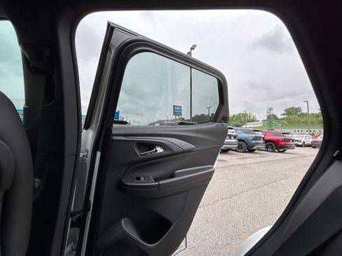 New 2025 Chevrolet TrailBlazer ACTIV w/ Convenience Package image 15