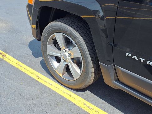 Used 2017 Jeep Patriot High Altitude FWD image 24
