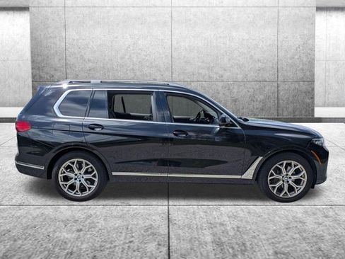 Used 2022 BMW X7 xDrive40i w/ Premium Package AWD/4WD image 2