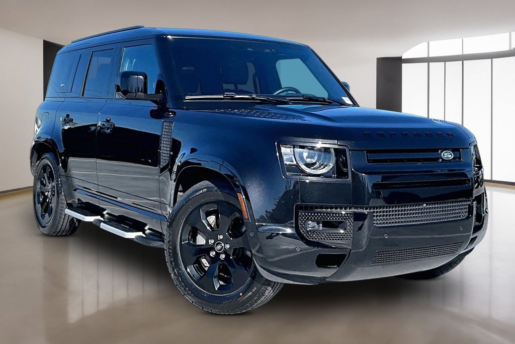 Used 2024 Land Rover Defender 110 X-Dynamic SE AWD/4WD image 3