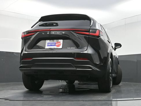 Used 2025 Lexus NX 250 FWD w/ Towing Package (2000 Lbs) image 29