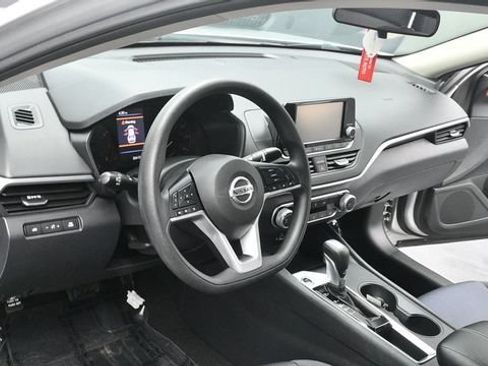 Used 2021 Nissan Altima 2.5 S FWD image 26