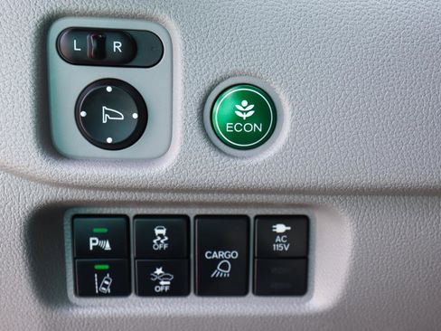 Used 2017 Honda Ridgeline RTL-E image 15