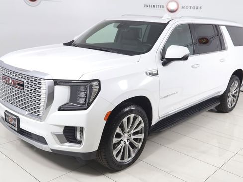 Used 2021 GMC Yukon XL Denali w/ Advanced Technology Package image 26