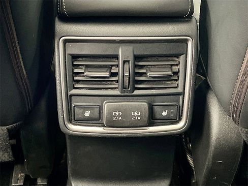 Used 2019 Subaru Forester Touring w/ Popular Package #3 image 27