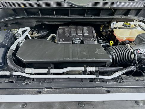 Used 2023 Chevrolet Silverado 1500 LT image 31