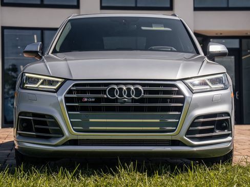 Used 2019 Audi SQ5 Prestige w/ Prestige Package AWD/4WD image 8