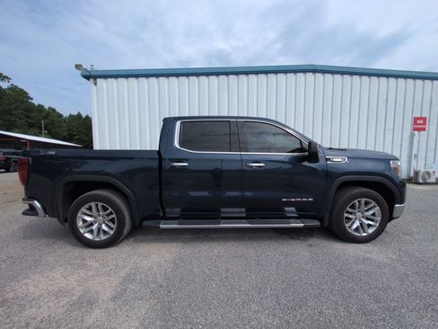 Used 2021 GMC Sierra 1500 SLT w/ SLT Premium Plus Package AWD/4WD image 9