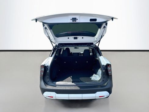 Used 2026 Nissan Kicks SV FWD image 26