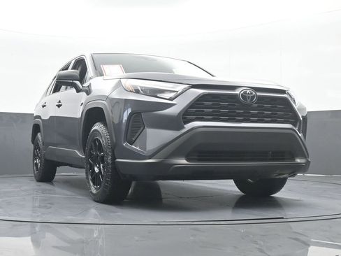 Used 2023 Toyota RAV4 LE image 59