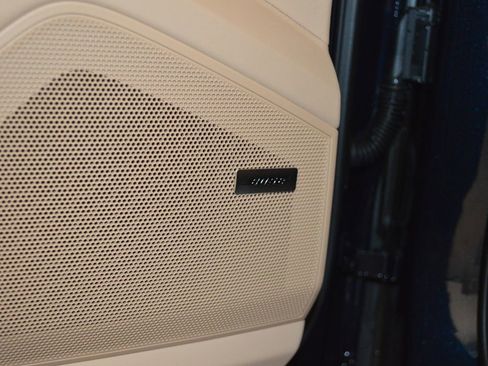 New 2026 Porsche Cayenne Coupe AWD/4WD image 19