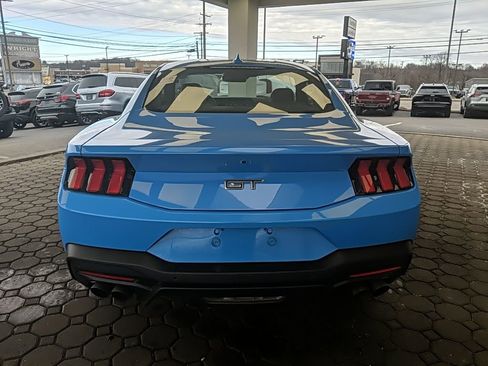 Used 2025 Ford Mustang GT Premium image 6