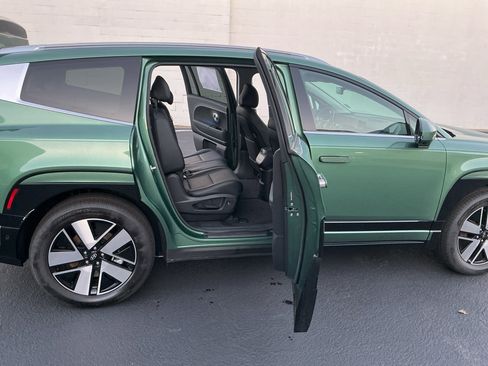 New 2026 Hyundai Ioniq 9 SEL image 15