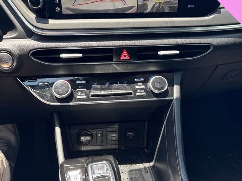 Used 2021 Hyundai Sonata Limited FWD image 15