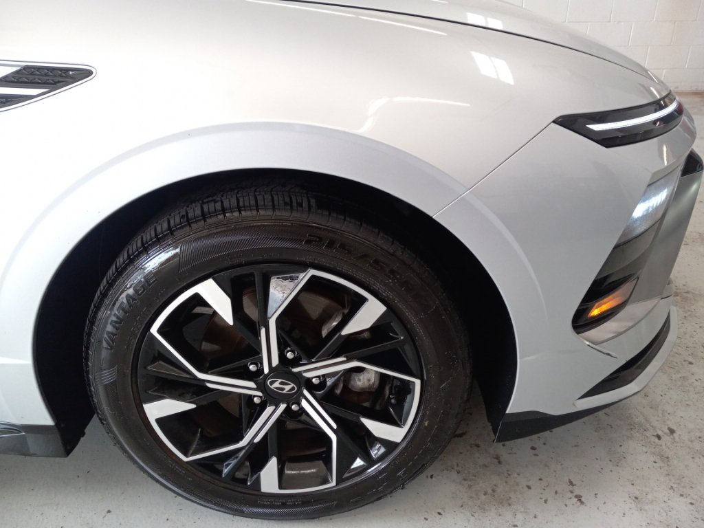 Used 2025 Hyundai Sonata SEL FWD image 3