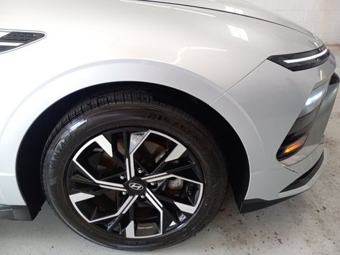 Used 2025 Hyundai Sonata SEL FWD image 3