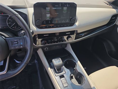 Used 2022 Nissan Rogue SL w/ SL Premium Package FWD image 38