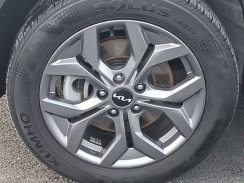 Certified 2024 Kia Seltos S image 9