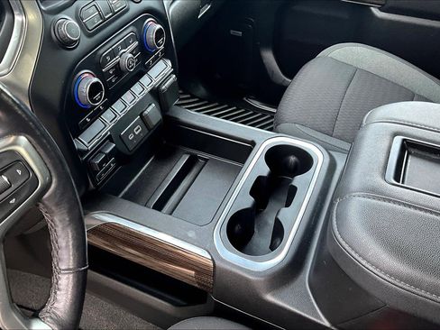 Used 2022 Chevrolet Silverado 1500 RST w/ Convenience Package II image 11