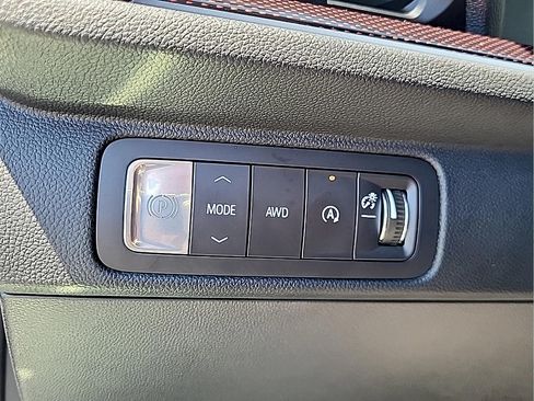Used 2026 Chevrolet Traverse Z71 w/ Driver Confidence Package AWD/4WD image 22