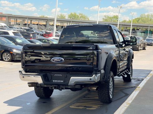 Used 2019 Ford F250 XLT w/ XLT Value Package AWD/4WD image 3