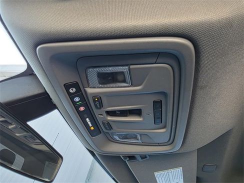 Used 2020 Chevrolet Silverado 1500 LT Trail Boss image 27