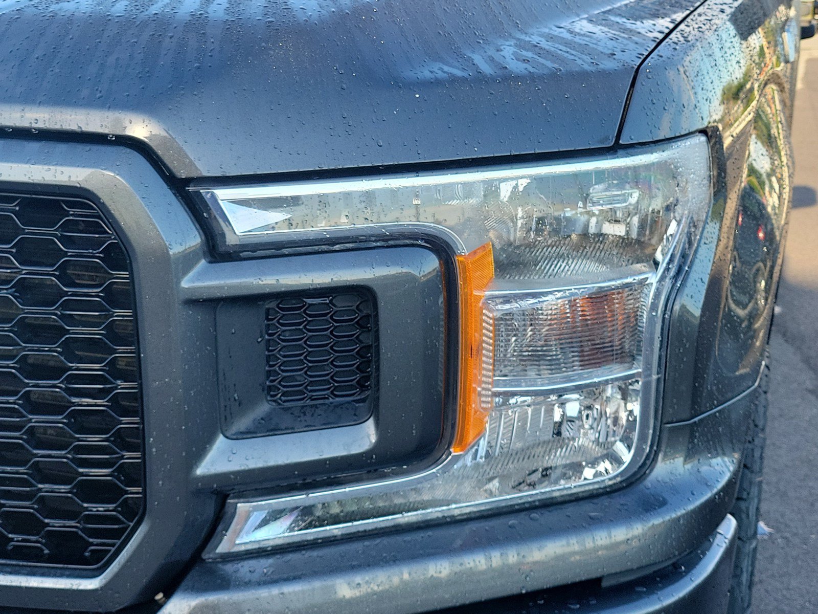 Used 2019 Ford F150 XL w/ Equipment Group 101A Mid AWD/4WD image 10