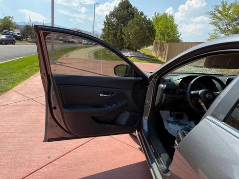Used 2024 Nissan Sentra SV w/ Lighting Package FWD image 12