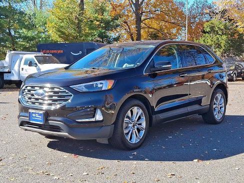 Certified 2024 Ford Edge Titanium image 3