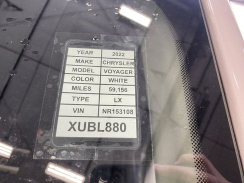 Used 2022 Chrysler Voyager LX FWD image 45