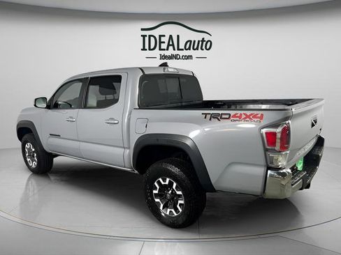 Used 2020 Toyota Tacoma SR5 image 8