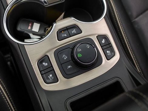 Used 2019 GMC Terrain Denali image 19