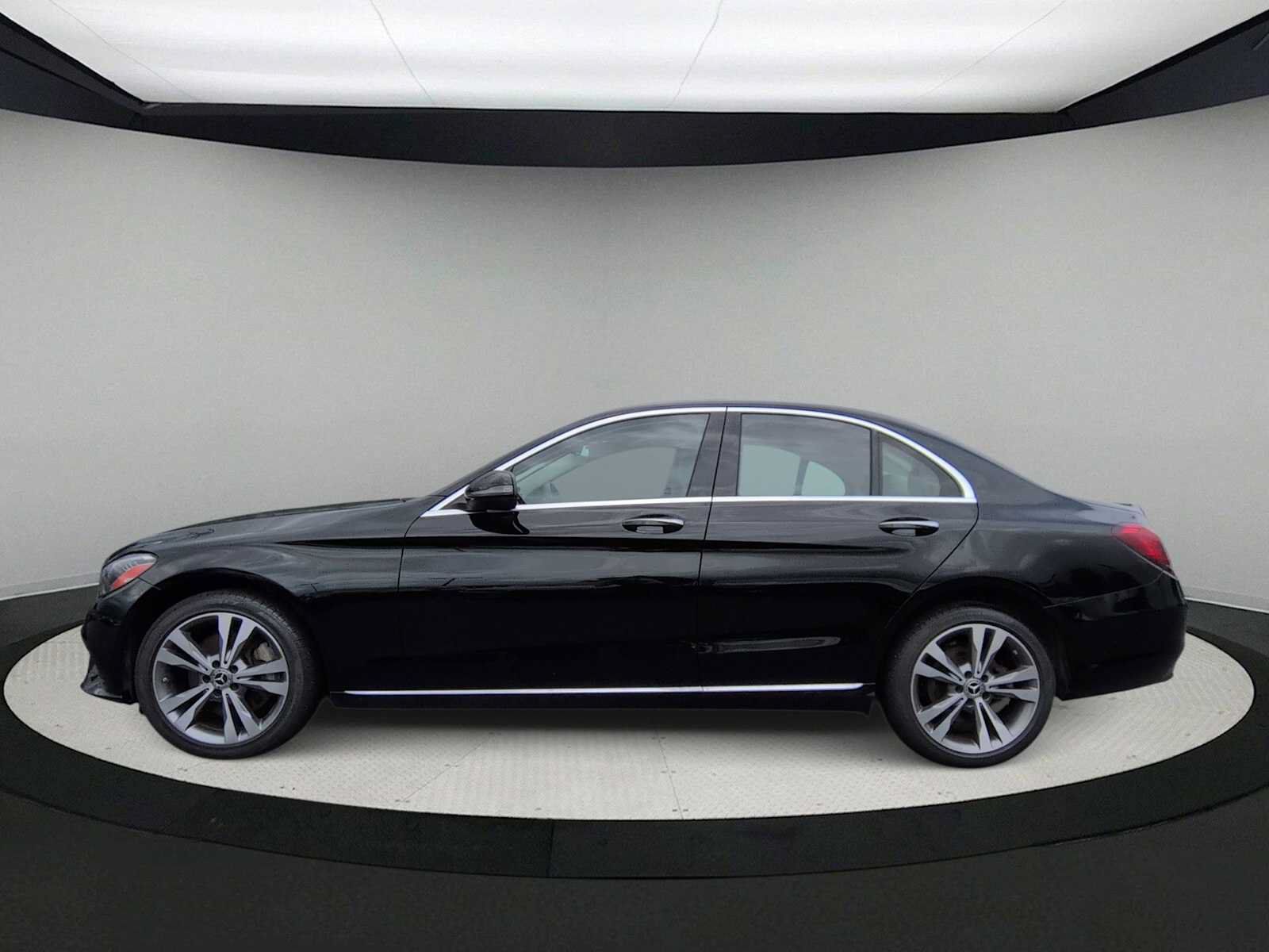 Used 2021 Mercedes-Benz C 300 4MATIC Sedan image 5