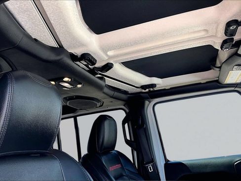 Used 2019 Jeep Wrangler Unlimited Rubicon AWD/4WD image 27
