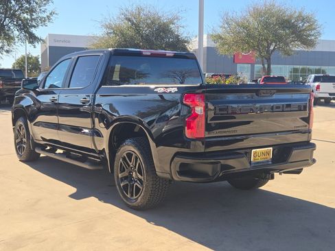 Used 2025 Chevrolet Silverado 1500 Custom w/ Turbomax Blackout Package image 5